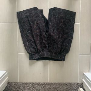 Men’s T.H.E lululemon shorts 9inch lined